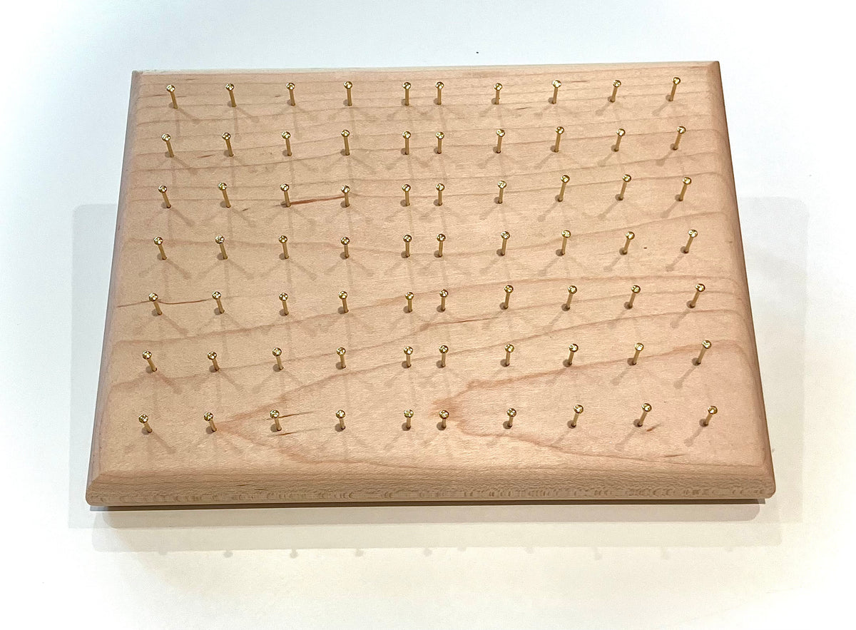 Large chain display – Grand Standard Display